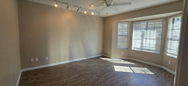 Building Photo - UNFURNISHED GREAT SINGLE FAMILY HOME WITH VIEWS & POOL IN BACKYARD