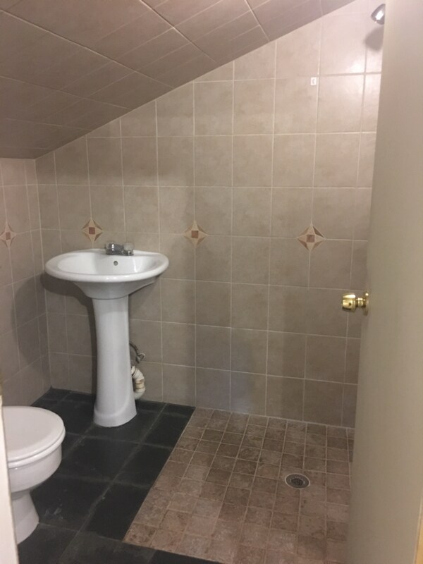 Building Photo - 611 46th St W