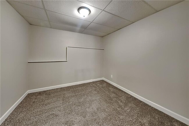 Building Photo - 715 Welford Rd NW