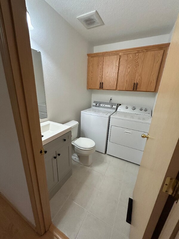 Building Photo - 3552 SE 66th Ave