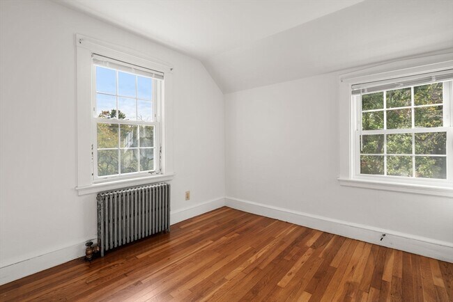 Building Photo - 410 Conant Rd