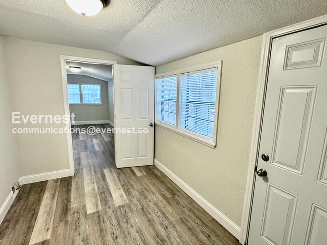 Building Photo - 813 J St NW