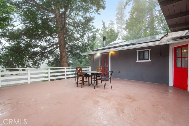 Building Photo - 55305 S Circle Dr