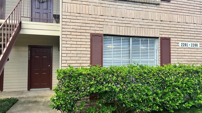Building Photo - 2120 El Paseo St
