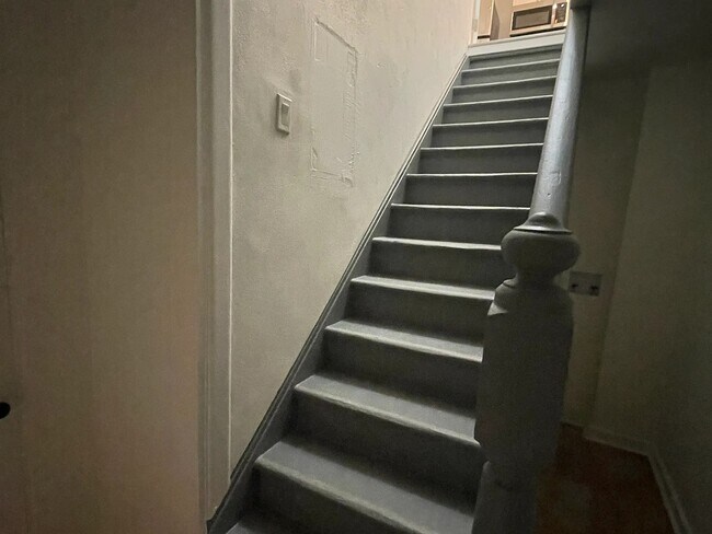 Building Photo - 269 E Woodland Rd