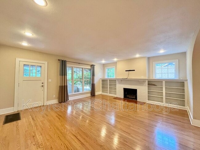 Building Photo - 1610 Hixson Pike