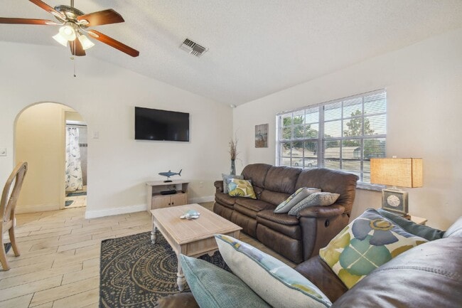 Building Photo - ***PRIVATE HEATED POOL*** Beautiful, Fully-Furnished 3-Bedroom Home Available April 1, 2026!   **...