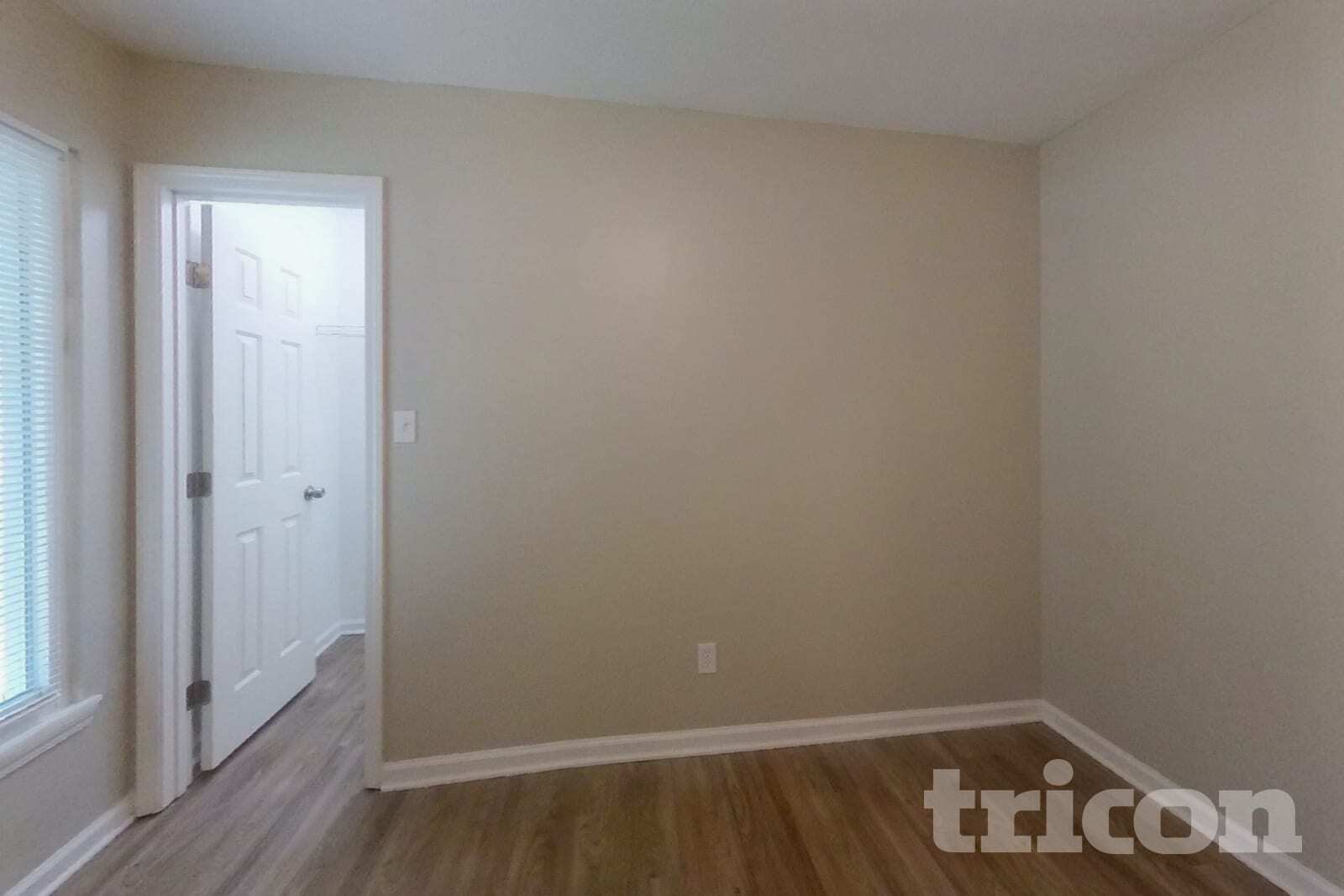 Building Photo - 143 Markham Dr