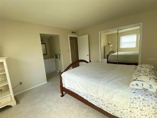 Building Photo - 1500 Gay Rd