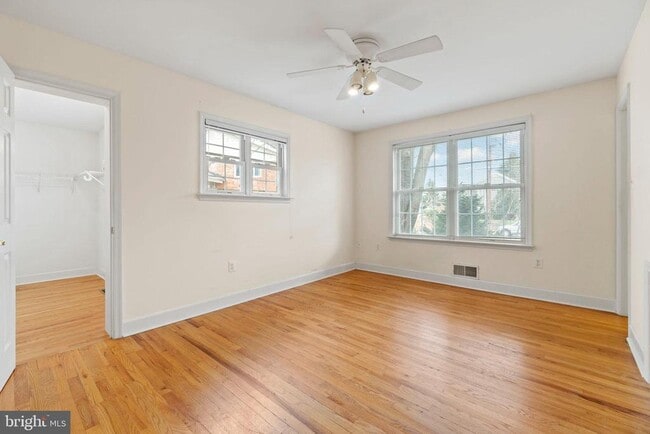 Building Photo - 1818 Panarama Ct