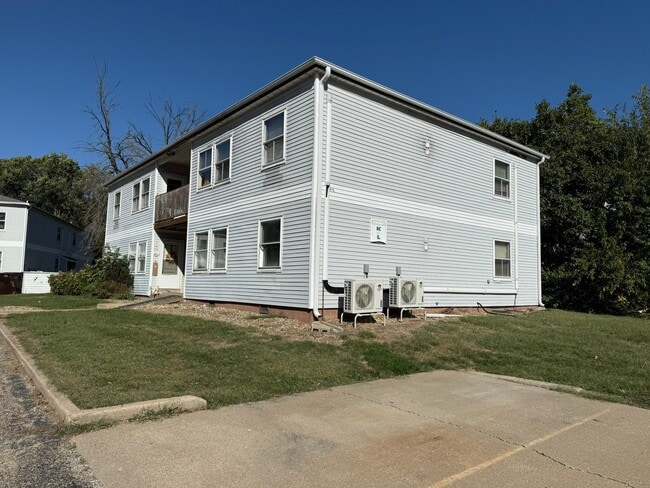 Building Photo - 207 Stringtown Rd
