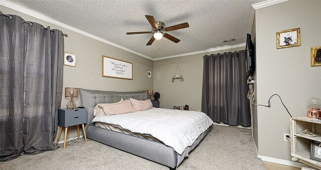 Building Photo - 1701 Signature Dr