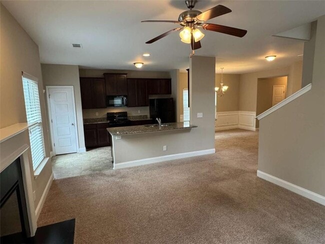 Building Photo - 495 Kirkland Dr