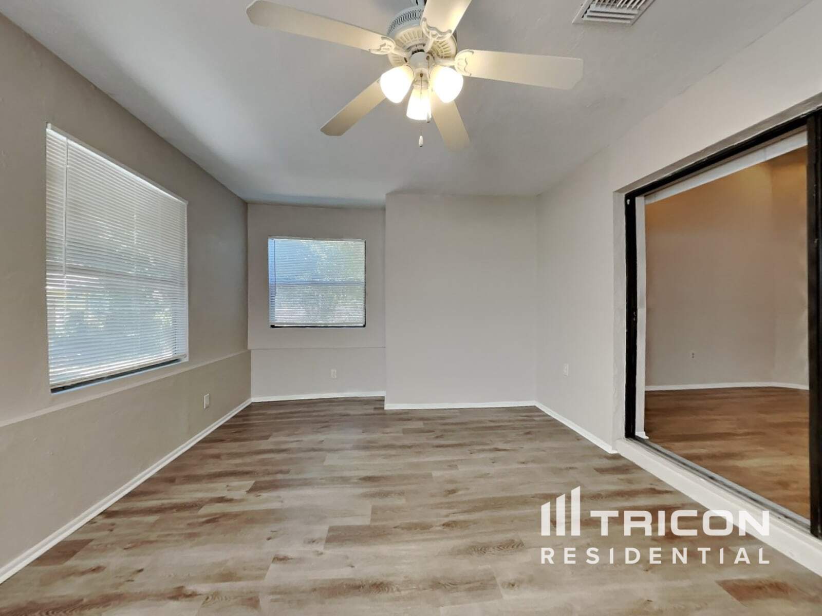 Building Photo - 1203 70th Dr E