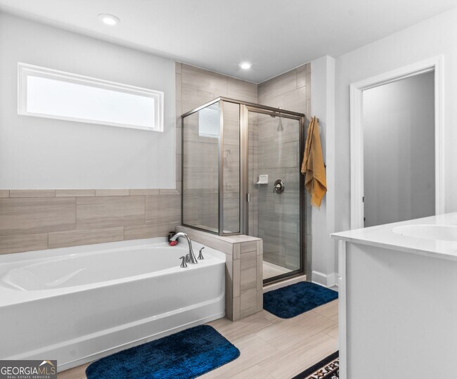 Building Photo - 5467 Fountainhead Ln