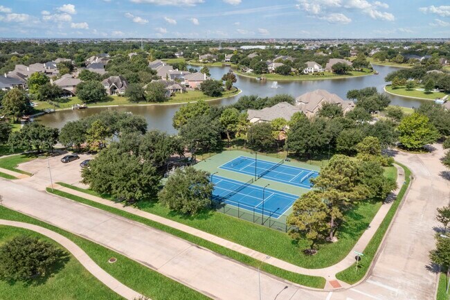 Building Photo - 1026 McMurtry Ridge Dr