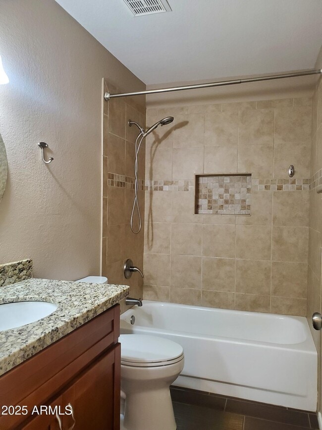 Building Photo - 12059 N 110th St