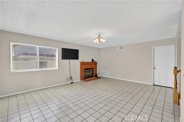 Building Photo - 10728 Valley Dr