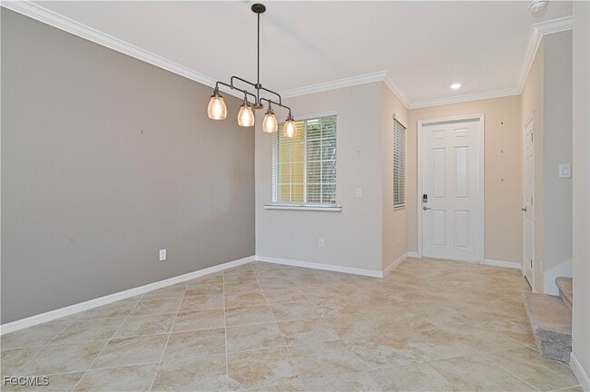 Building Photo - 10120 Tin Maple Dr