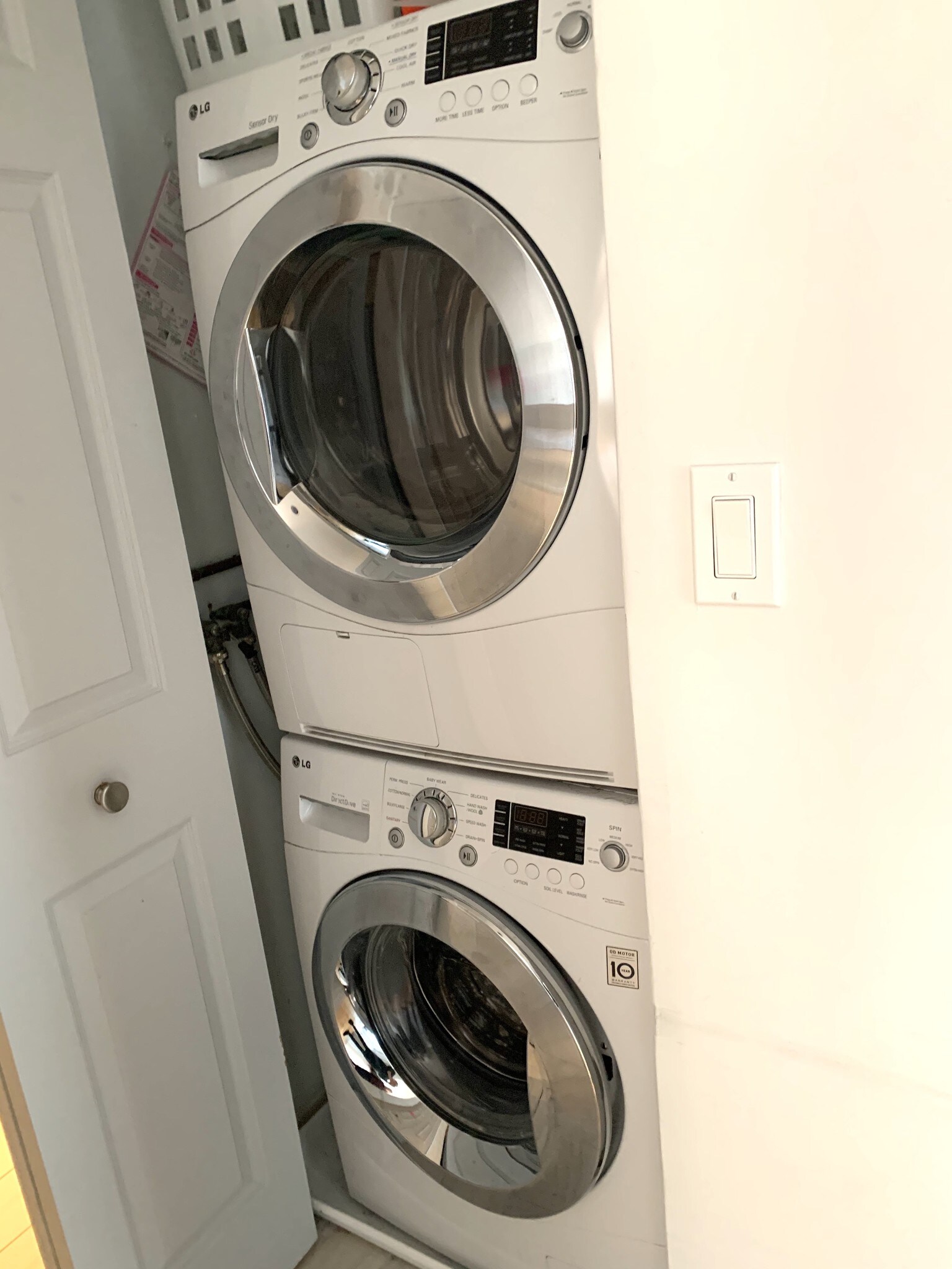 Building Photo - 170 Gore St