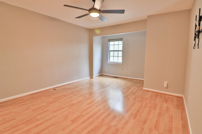 Building Photo - 10488 Parthenon Ct
