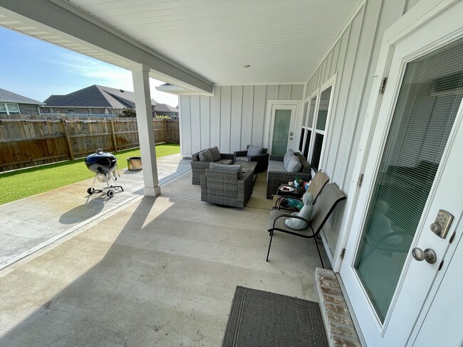 Building Photo - 3533 Sailfish Dr