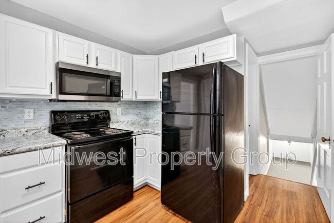 Building Photo - 46 N Harvey Ave