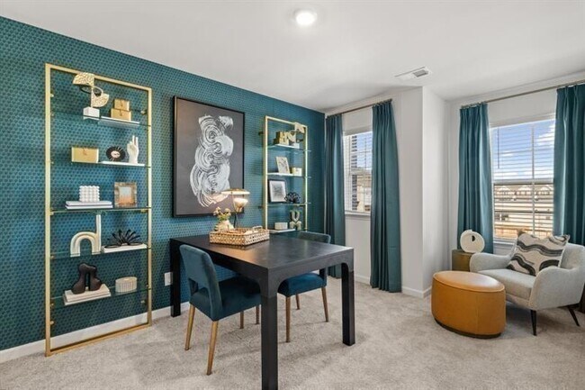 Building Photo - 2752 Lou Lou Ln