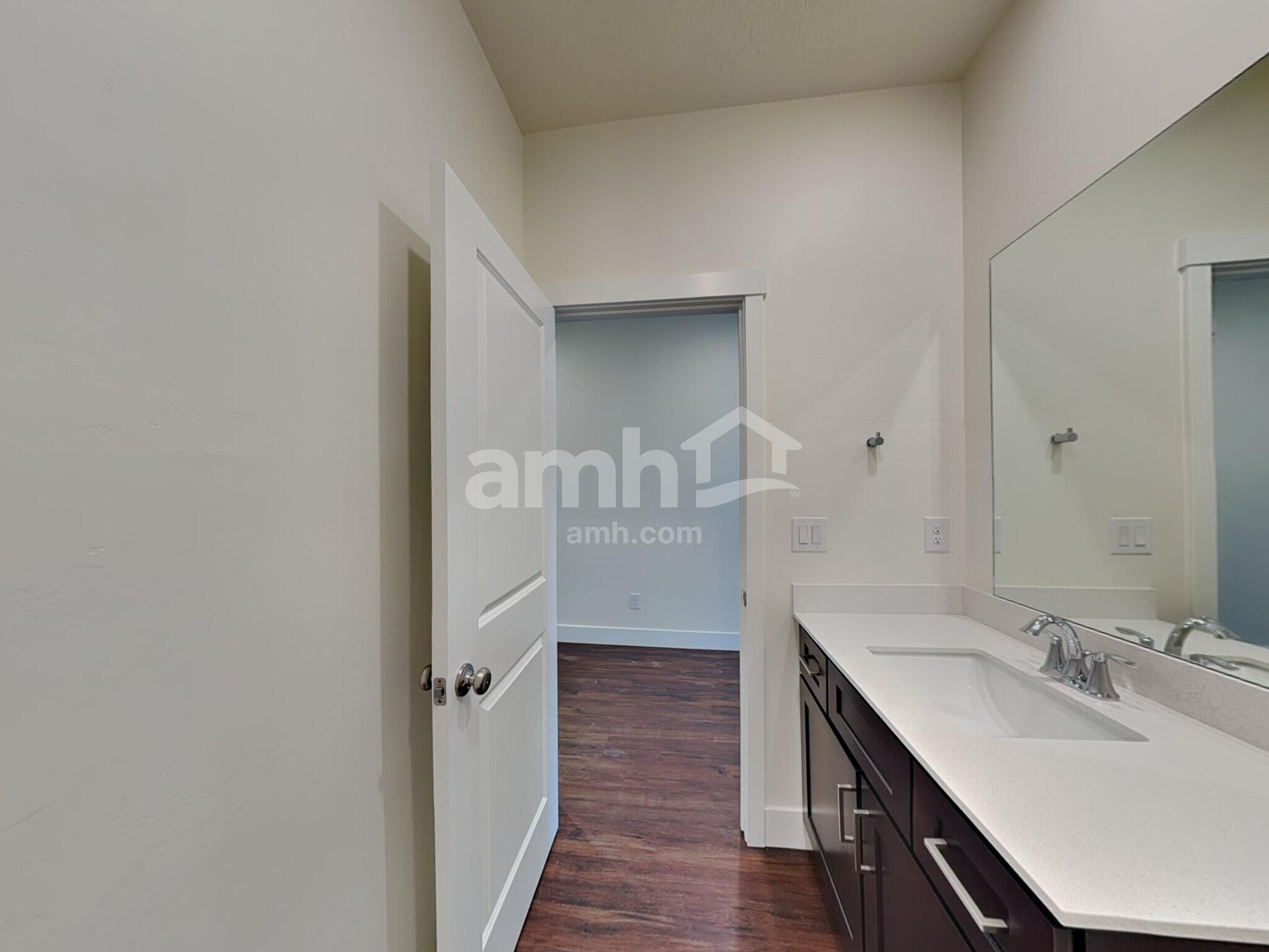 Building Photo - 9516 Aviara St