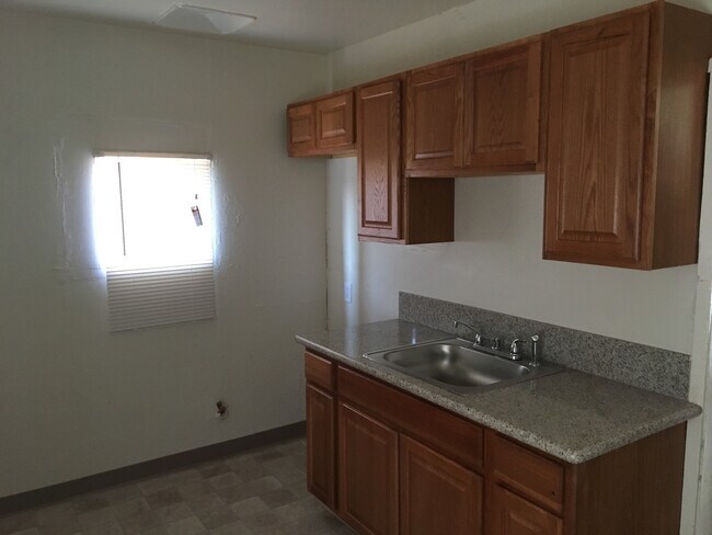 Building Photo - duplex