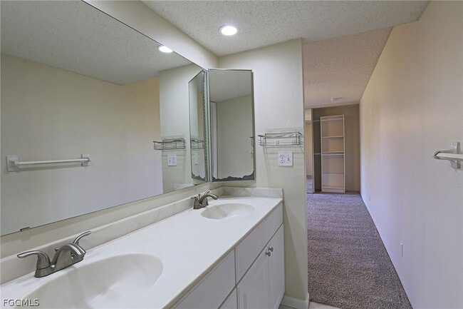 Building Photo - 12353 Woodrose Ct