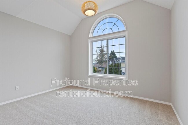 Building Photo - 7533 SW Applegate Dr