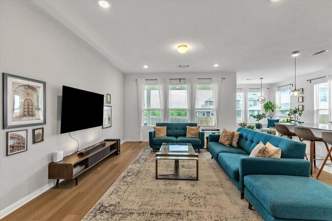 Building Photo - 17608 Penfolds Dr