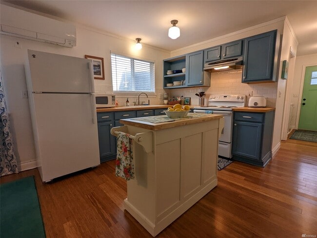 Building Photo - 782 Camden Ct SW