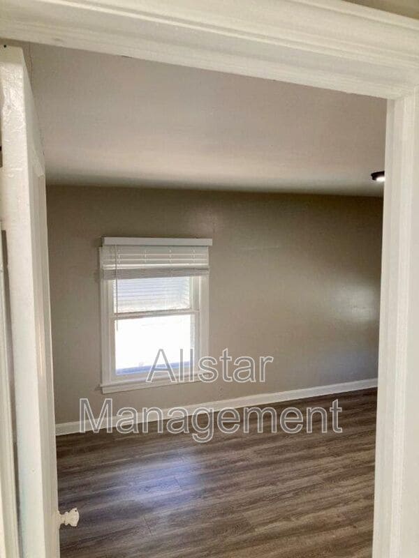 Building Photo - 5574 Beechwood Ave