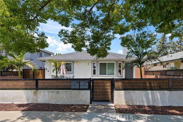Primary Photo - 151 N Alameda Ave