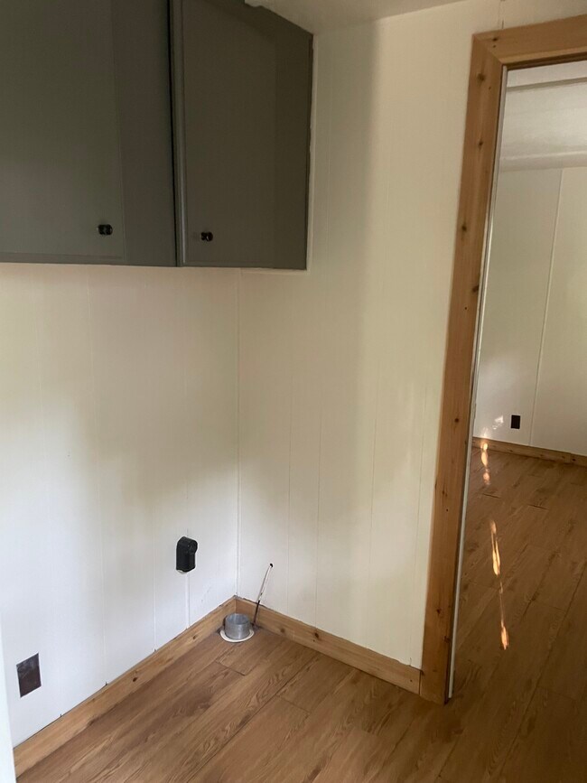 Building Photo - 3818 Co Rd 826