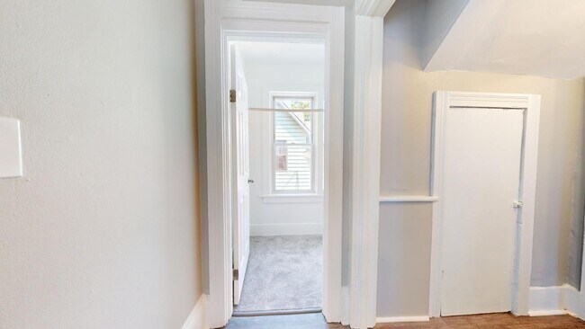 Building Photo - 3224 Walton Ave