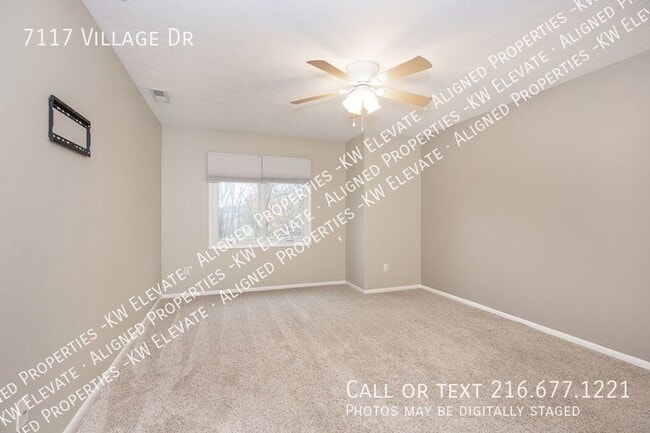 Building Photo - 7117 Village Dr