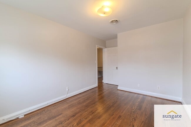 Building Photo - 258 Ridge Ave