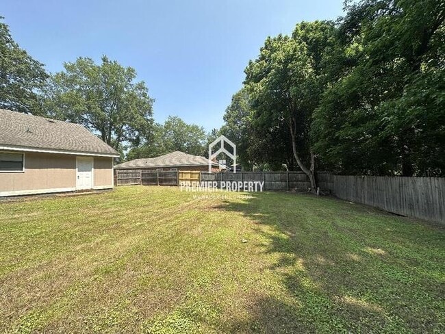 Building Photo - 3778 Kennings Dr