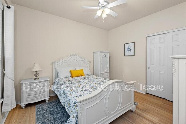 Building Photo - 109 Providence St