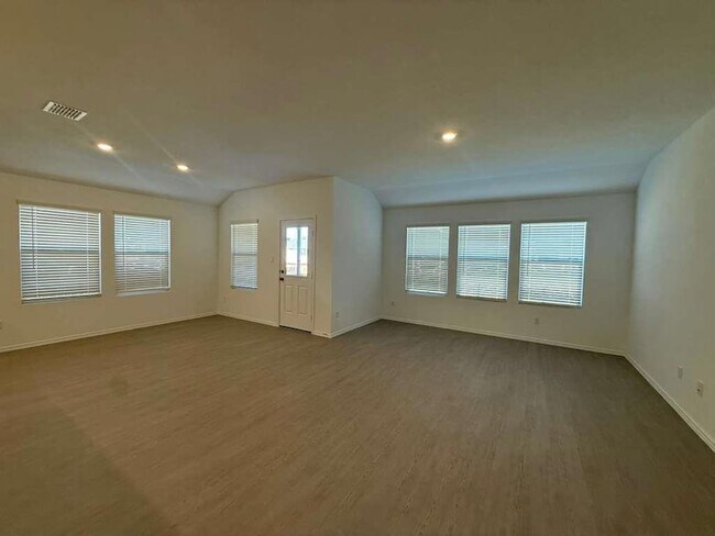 Building Photo - 18020 Lark Sparrow Dr