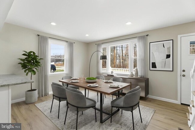 Building Photo - 706 Sue Grove Rd