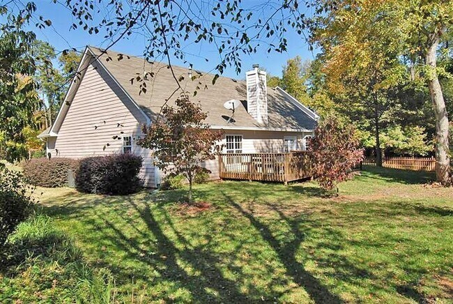 Building Photo - 2865 Cressington Bend NW