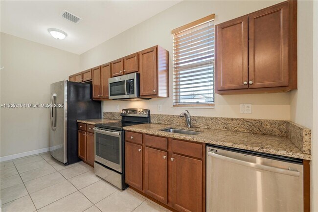 Building Photo - 16946 SW 90th Terrace