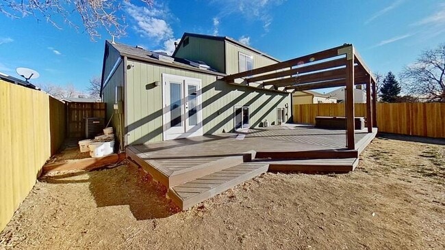 Building Photo - 11409 Jay St