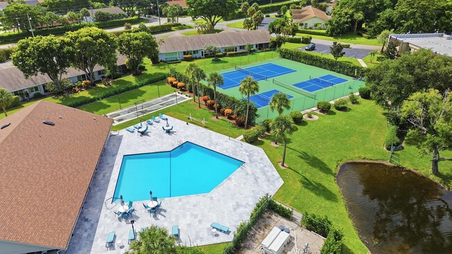 Building Photo - 2805 Casita Way