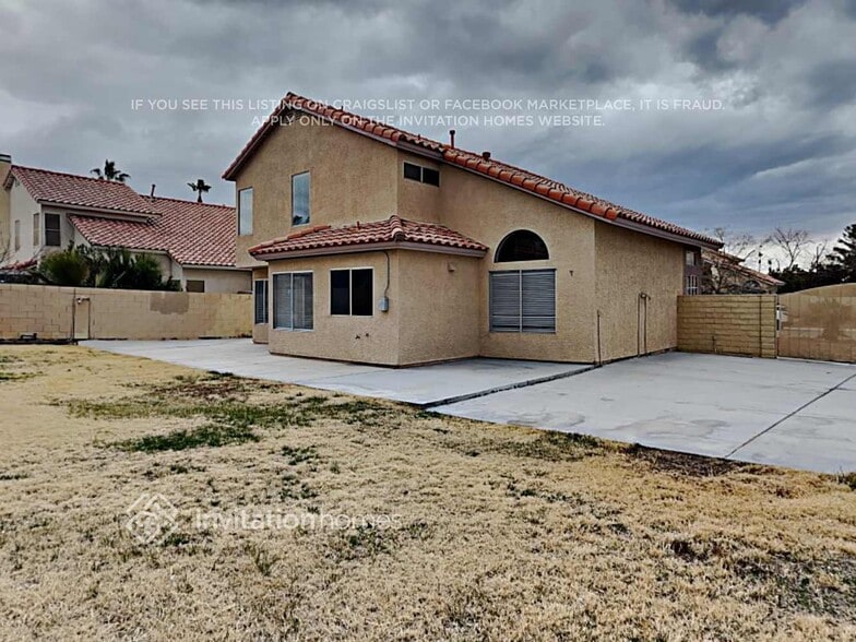 Building Photo - 5735 Indian Ridge Dr