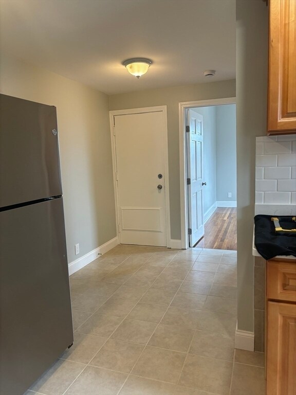 Building Photo - 63 Callender St